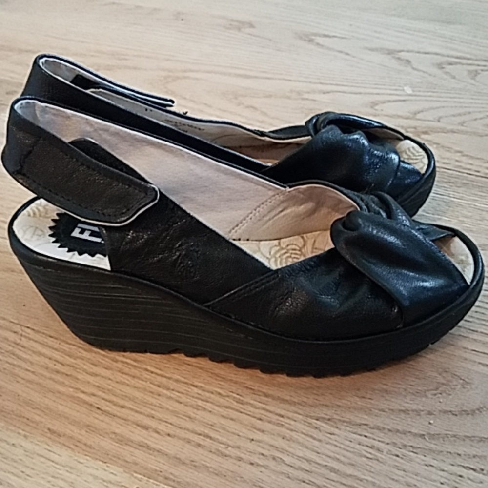 Fly London black leather sling back sandals 37 7